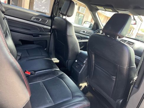 Used 2018 Ford Explorer Sport AWD/4WD image 33