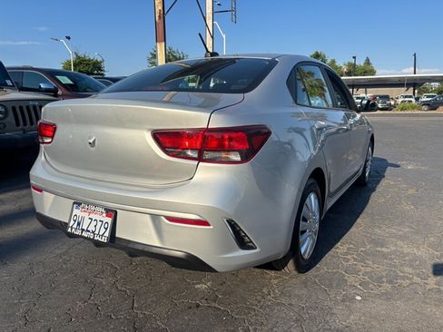 Used 2023 Kia Rio LX FWD image 3