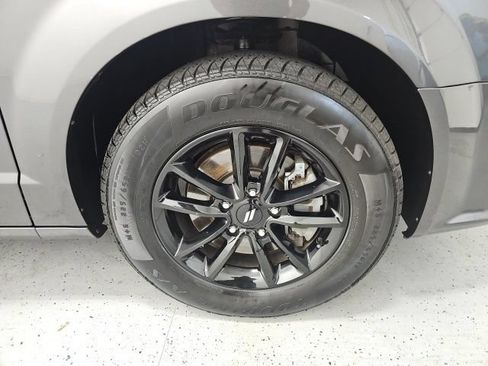 Used 2020 Dodge Grand Caravan GT FWD image 8