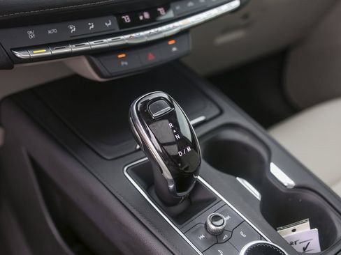 Used 2023 Cadillac XT4 Luxury w/ Driver Awareness Package image 20