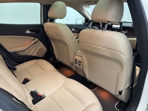 Certified 2015 Mercedes-Benz GLA 250 4MATIC image 25