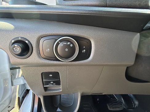 Used 2022 Ford E-Transit 148 High Roof w/ Load Area Protection Package RWD image 13