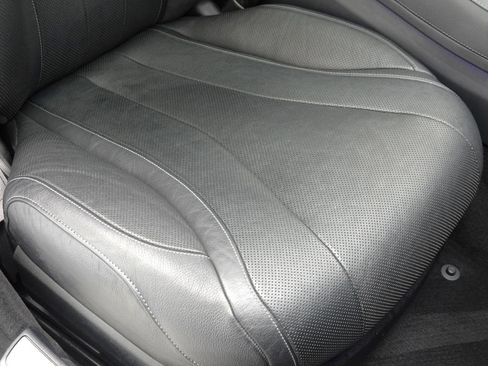 Used 2017 Mercedes-Benz S 550 Sedan w/ Sport Package w/ Sport Package image 46