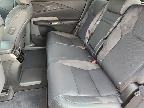 New 2026 Lexus RX 450h AWD image 21