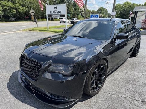 Used 2015 Chrysler 300 S RWD image 3