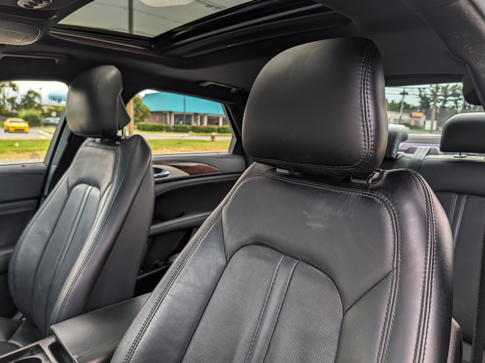 Used 2017 Lincoln MKZ Reserve w/ Technology Package AWD/4WD image 15