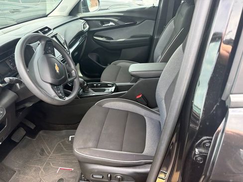 Used 2023 Chevrolet TrailBlazer LT w/ Convenience Package FWD image 7