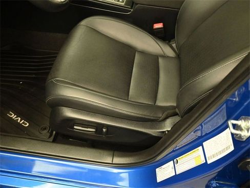 Certified 2024 Honda Civic Touring image 29