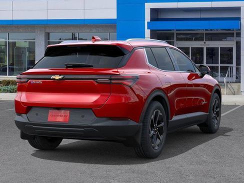 New 2026 Chevrolet Equinox EV LT image 4