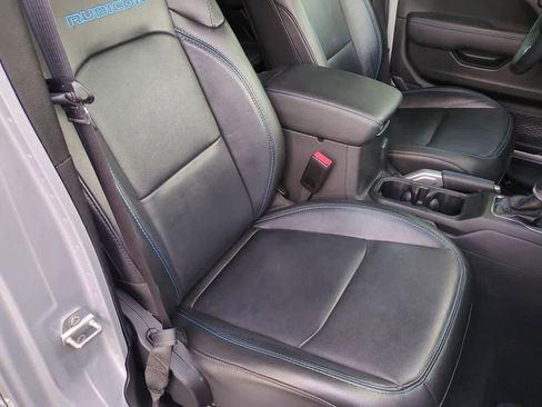 Used 2022 Jeep Wrangler Unlimited Rubicon 4xe w/ Safety Group AWD/4WD image 21