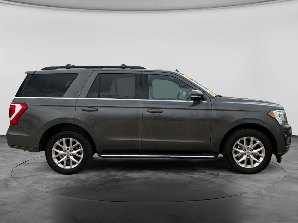 Used 2020 Ford Expedition XLT w/ Equipment Group 202A AWD/4WD image 10