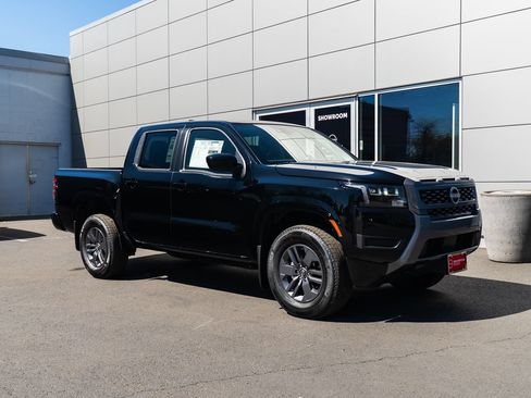 New 2026 Nissan Frontier SV w/ Tow Package AWD/4WD image 30