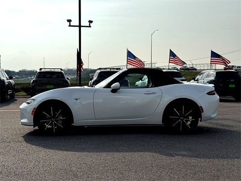 New 2025 MAZDA MX-5 Miata Grand Touring image 5