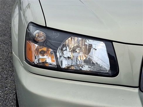 Used 2005 Subaru Forester 2.5XS image 9