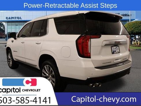 Used 2021 GMC Yukon Denali w/ Denali Premium Package image 7