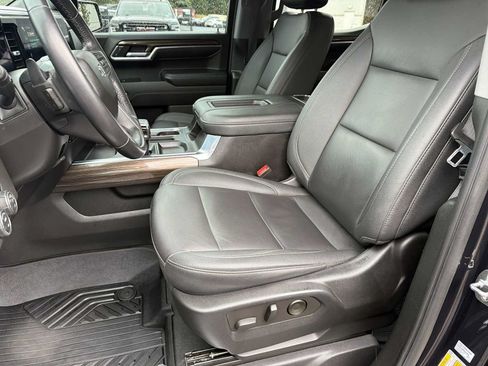 Used 2022 Chevrolet Silverado 1500 RST AWD/4WD image 19