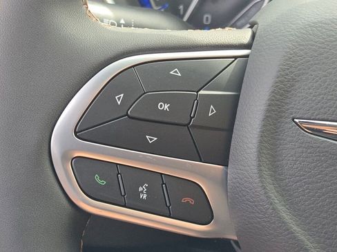 New 2026 Chrysler Pacifica Pinnacle w/ Trailer Tow Group FWD image 26