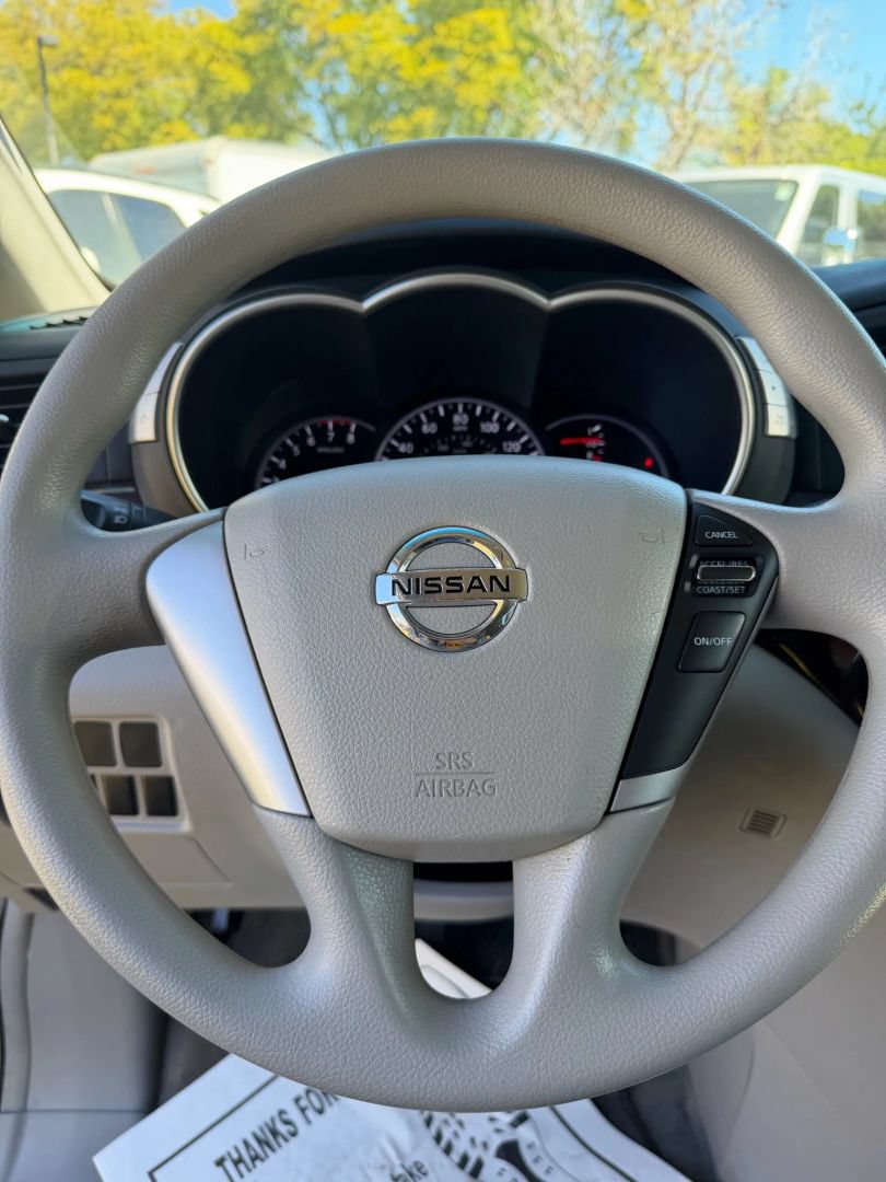 Used 2013 Nissan Quest S FWD image 18