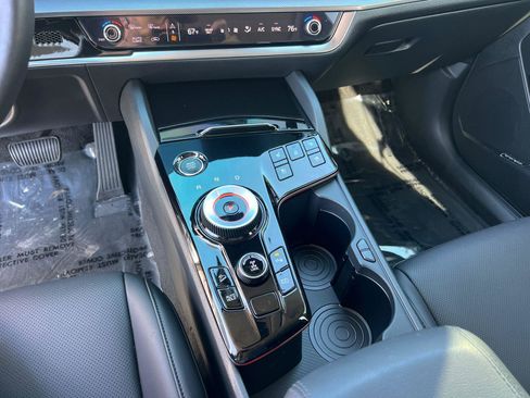 Used 2024 Kia Sportage SX Prestige image 33