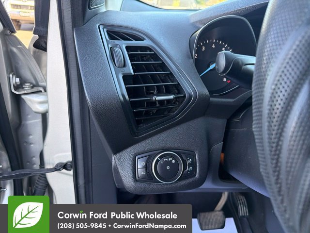 Used 2018 Ford Escape SE w/ SE Sync 3 Package AWD/4WD image 15
