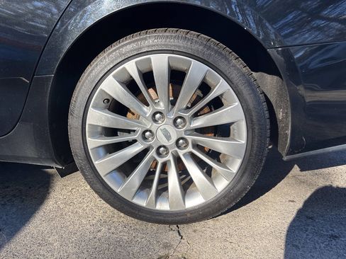 Used 2019 Cadillac CTS Luxury image 16