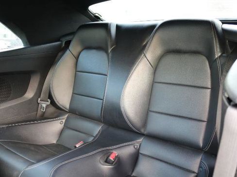 Used 2016 Ford Mustang Premium RWD image 23