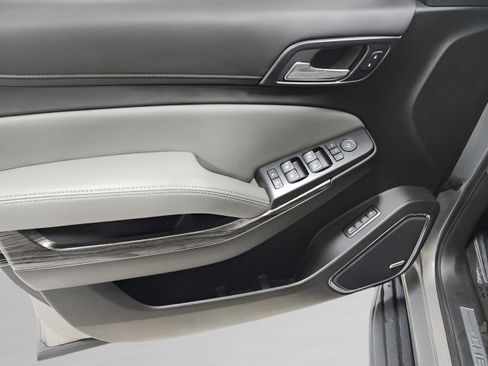 Used 2018 Chevrolet Tahoe LT w/ Luxury Package image 24