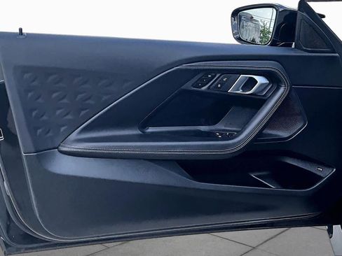 Used 2025 BMW M240i Coupe RWD image 22