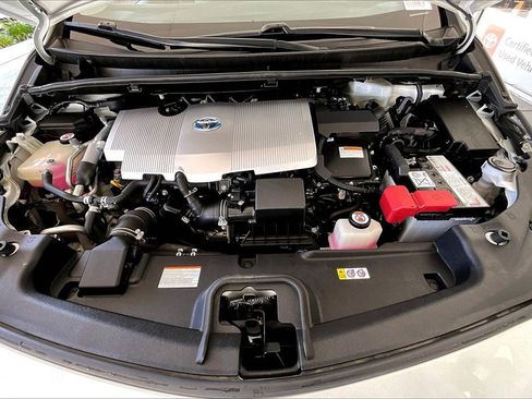 Certified 2020 Toyota Prius Prime LE image 30
