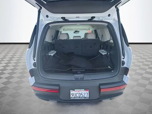 Used 2025 Hyundai Santa Fe SEL FWD image 24