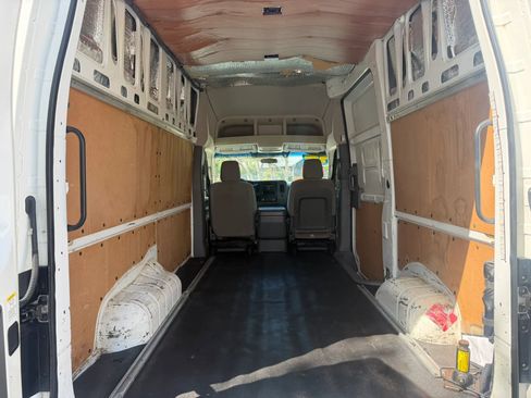 Used 2012 Nissan NV 3500 SV w/ Side Curtain Airbag Pkg image 10