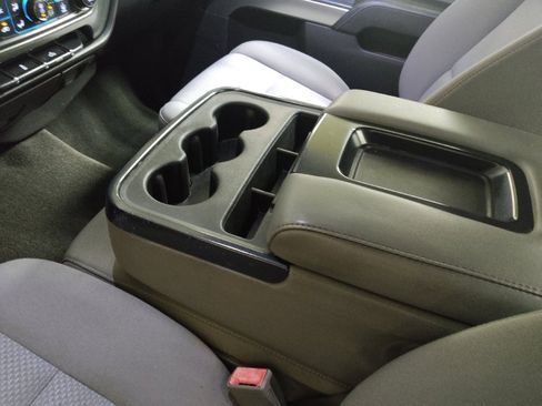 Used 2018 Chevrolet Silverado 1500 LT w/ LT Eassist Package image 26