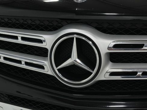 Used 2017 Mercedes-Benz GLS 450 4MATIC w/ Premium Package image 41