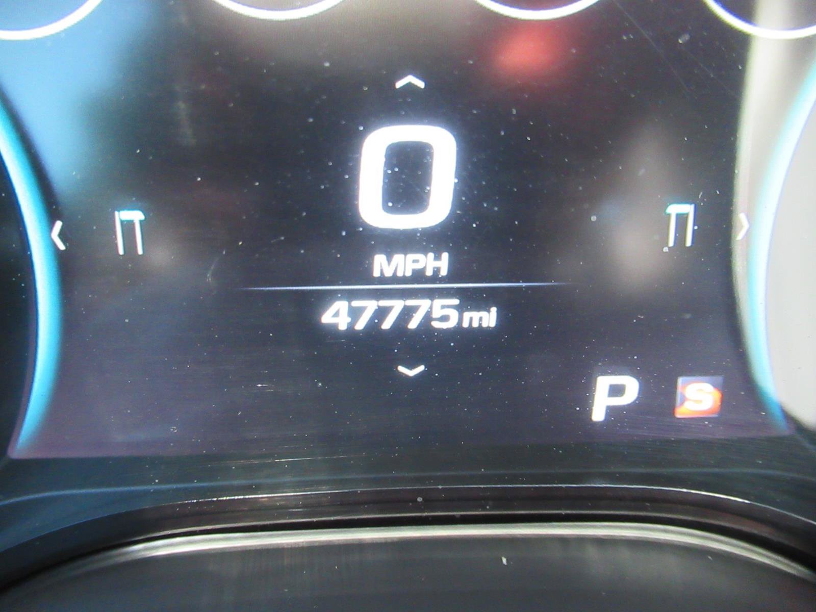 Used 2017 Chevrolet Camaro LT RWD image 31
