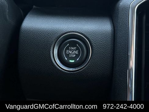 New 2026 GMC Acadia Denali Ultimate w/ LPO, Floor Liner Package AWD/4WD image 18
