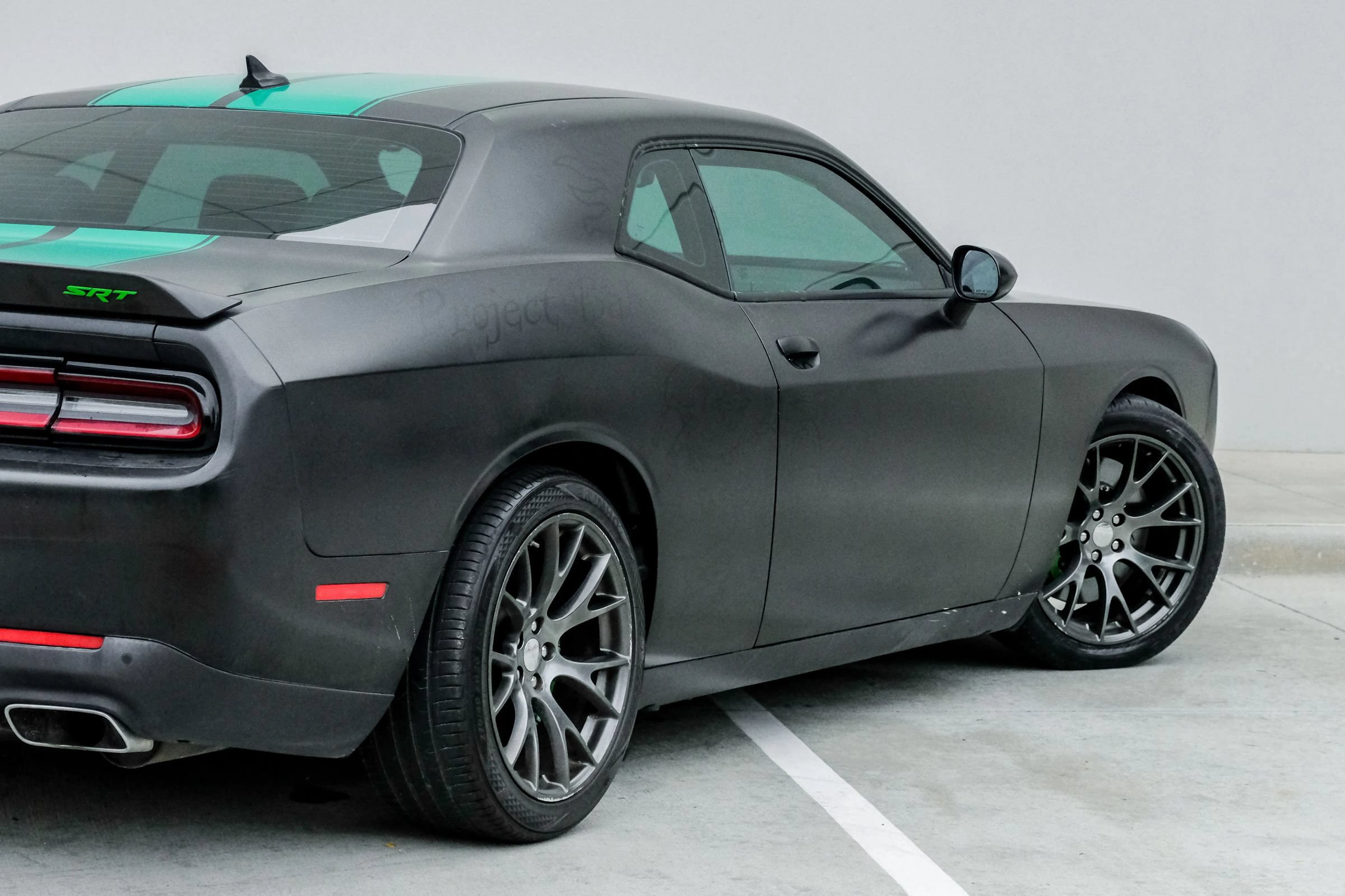 Used 2016 Dodge Challenger SRT w/ Technology Group RWD image 11
