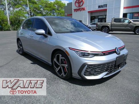 Used 2025 Volkswagen GTI SE FWD image 1