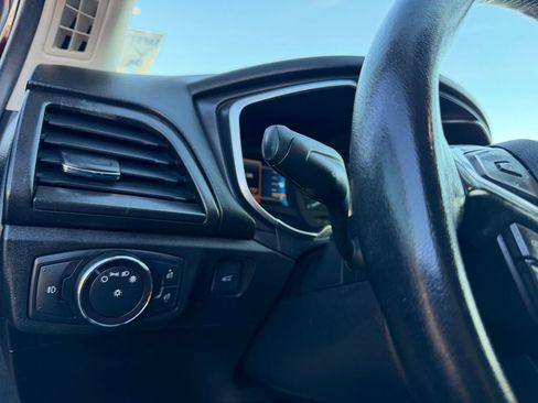 Used 2018 Ford Fusion Titanium image 27