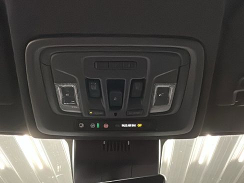 Used 2025 GMC Sierra 1500 AT4 w/ AT4 Premium Package image 36