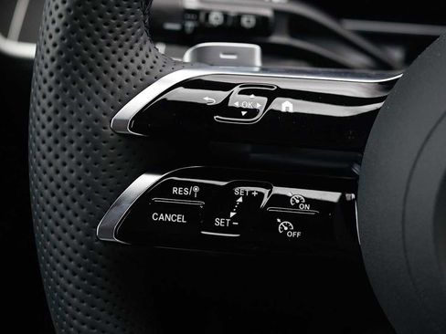 New 2026 Mercedes-Benz GLC 300 4MATIC image 19