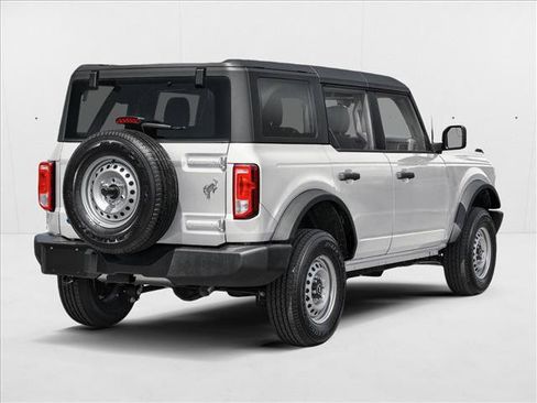 New 2026 Ford Bronco 4-Door AWD/4WD image 2