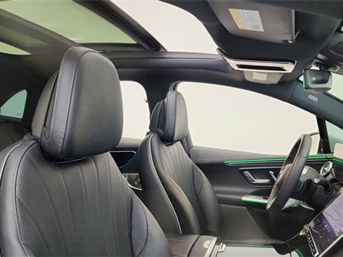 Used 2023 Mercedes-Benz EQE 500 4MATIC SUV w/ Exclusive Trim Package image 21