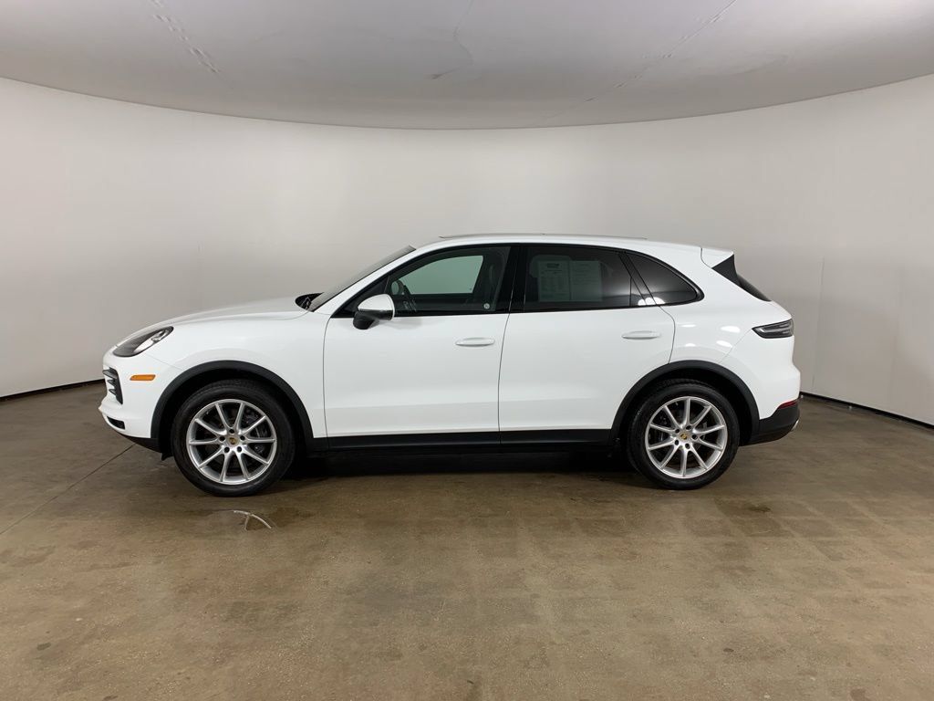 Used 2022 Porsche Cayenne AWD/4WD image 15
