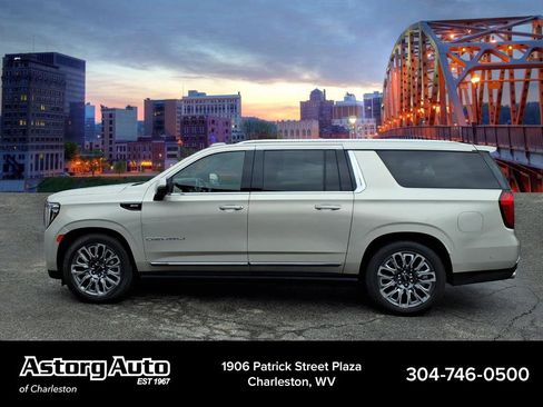 Used 2023 GMC Yukon XL Denali Ultimate image 6