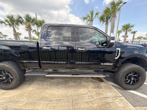 Used 2021 Ford F250 Lariat w/ Chrome Package AWD/4WD image 4