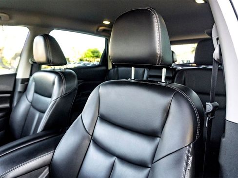 Used 2024 Nissan Murano SV w/ SV Midnight Edition Package image 13