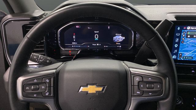 Used 2024 Chevrolet Silverado 1500 LT AWD/4WD image 15