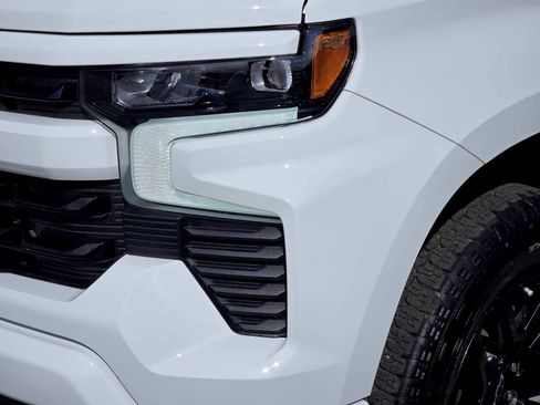 Certified 2026 Chevrolet Silverado 1500 RST AWD/4WD image 9