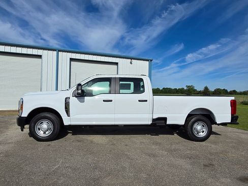 New 2026 Ford F250 XL RWD image 2