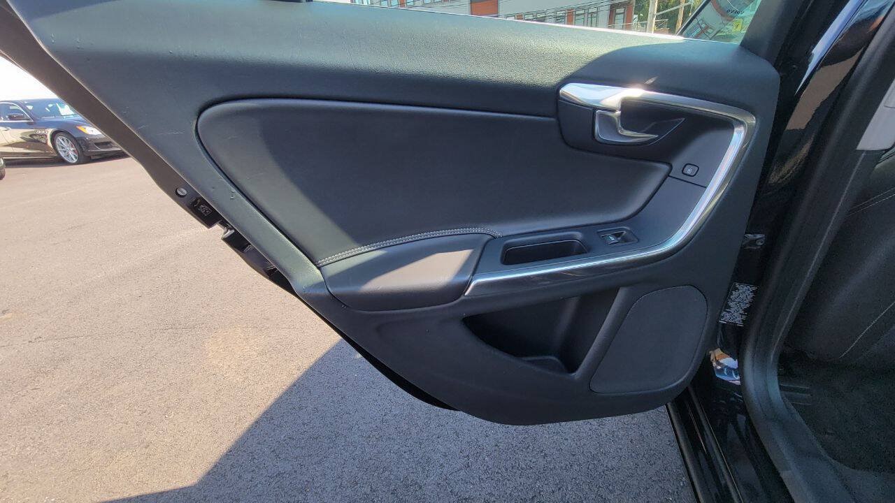 Used 2013 Volvo S60 T6 AWD/4WD image 24